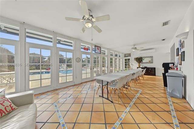 27950 SW 182nd Ave, Homestead, FL 33031