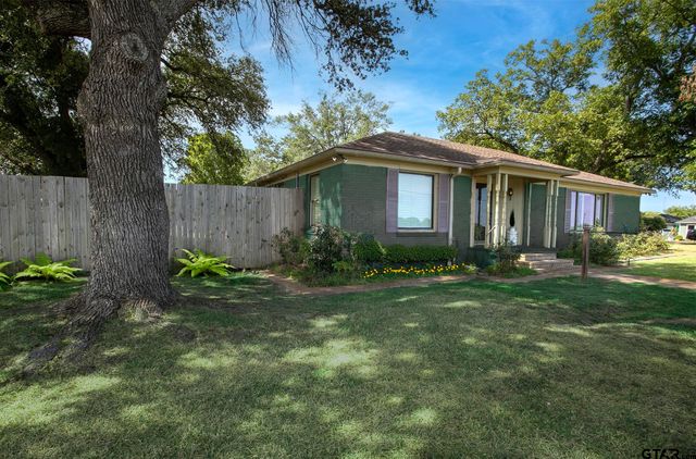 502 W Hubbard St, Lindale, TX 75771