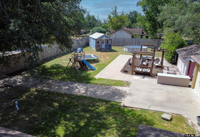 502 W Hubbard St, Lindale, TX 75771