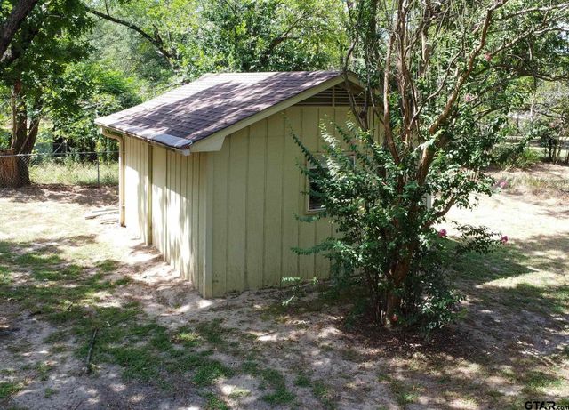 502 W Hubbard St, Lindale, TX 75771