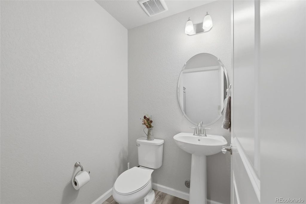 Image 12 of property listing at 8434 Rizza Street C, Littleton, CO 80129