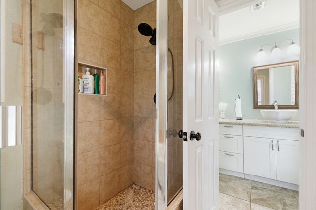 109 Crestwood Drive, Rockwall, TX 75087