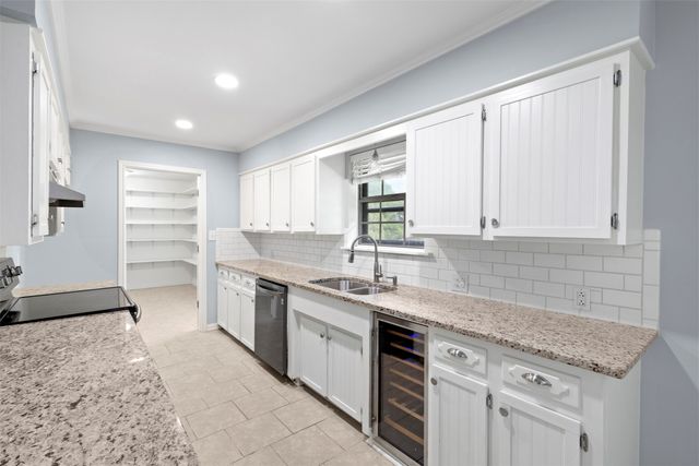 102 Pecan Lane, Oak Leaf, TX 75154