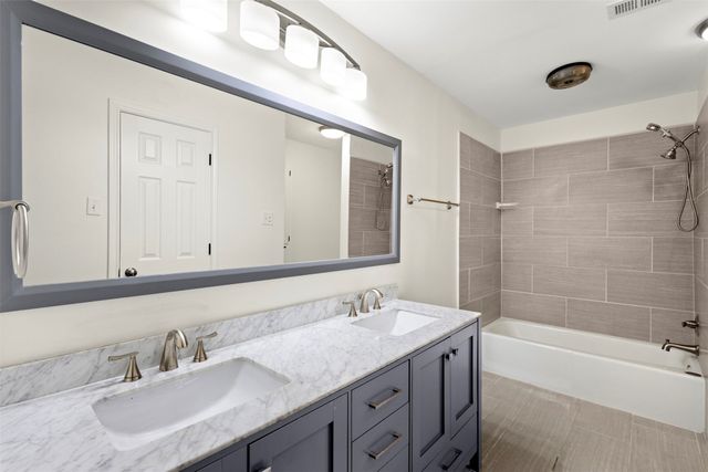 102 Pecan Lane, Oak Leaf, TX 75154