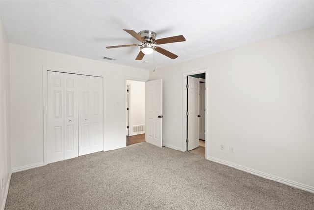 102 Pecan Lane, Oak Leaf, TX 75154