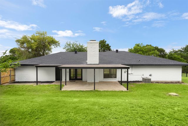102 Pecan Lane, Oak Leaf, TX 75154