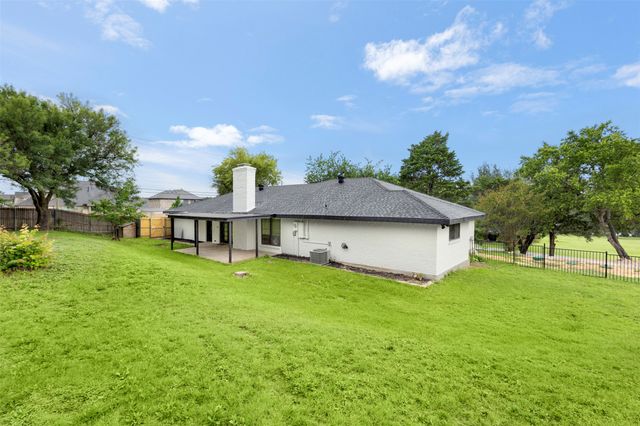 102 Pecan Lane, Oak Leaf, TX 75154