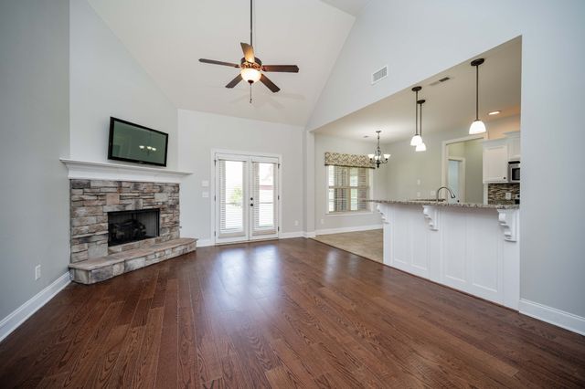 1641 Drayton Dr, Murfreesboro, TN 37130