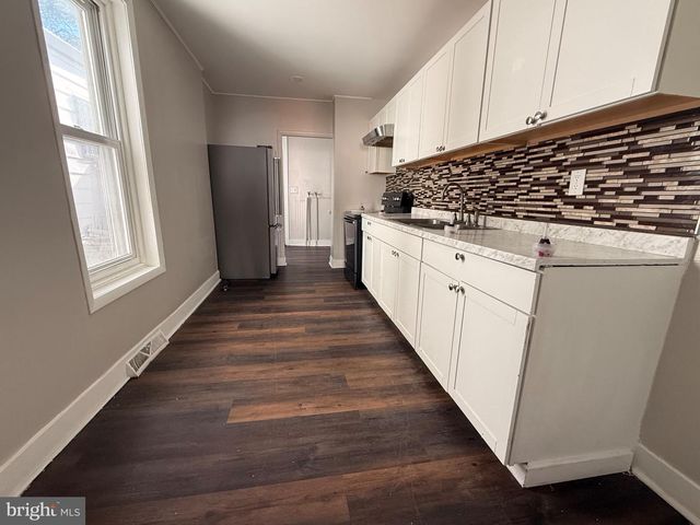 1520 COTTON ST, Reading, PA 19606