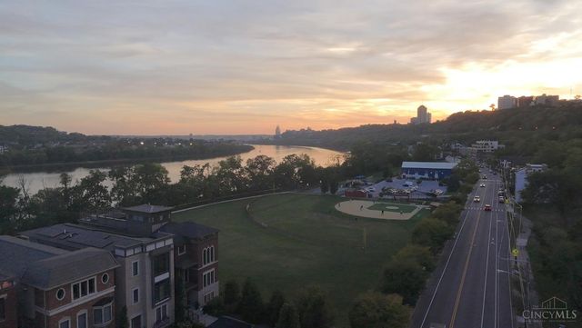 2422 Riverside Drive, Cincinnati, OH 45202