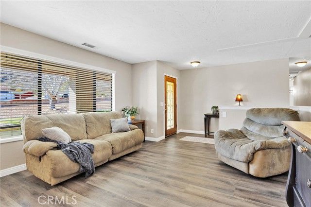 15931 Kewanee, Apple Valley, CA 92307