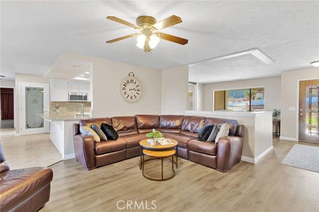 15931 Kewanee, Apple Valley, CA 92307