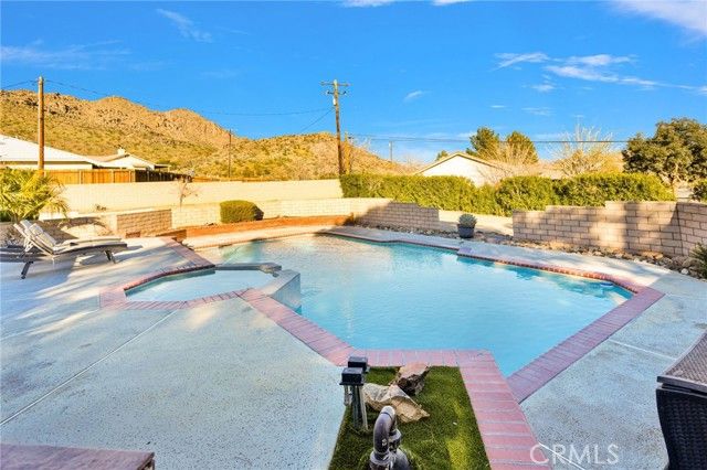 15931 Kewanee, Apple Valley, CA 92307