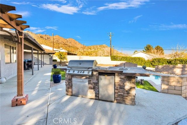 15931 Kewanee, Apple Valley, CA 92307