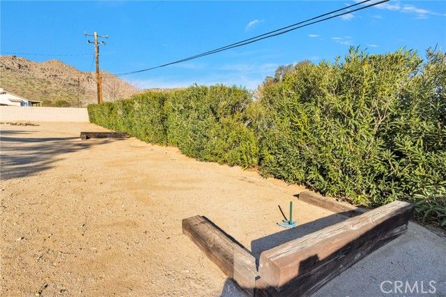 15931 Kewanee, Apple Valley, CA 92307