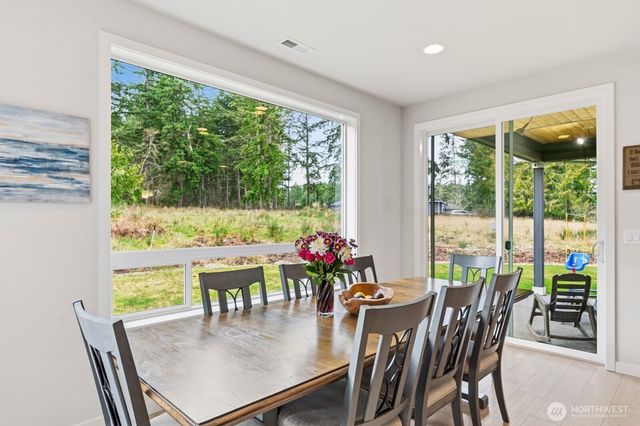 8315 56th Avenue NE, Lacey, WA 98516