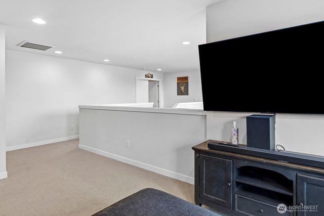 8315 56th Avenue NE, Lacey, WA 98516