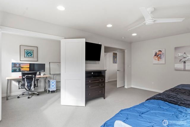 8315 56th Avenue NE, Lacey, WA 98516