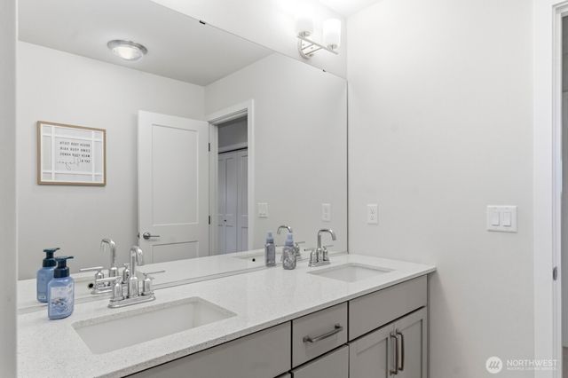 8315 56th Avenue NE, Lacey, WA 98516