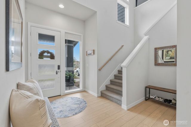 8315 56th Avenue NE, Lacey, WA 98516