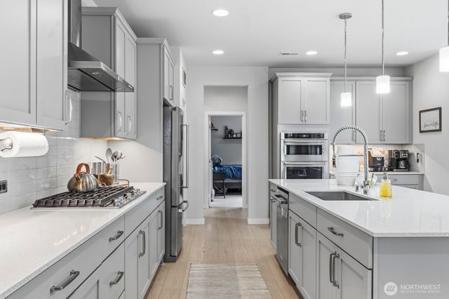 8315 56th Avenue NE, Lacey, WA 98516