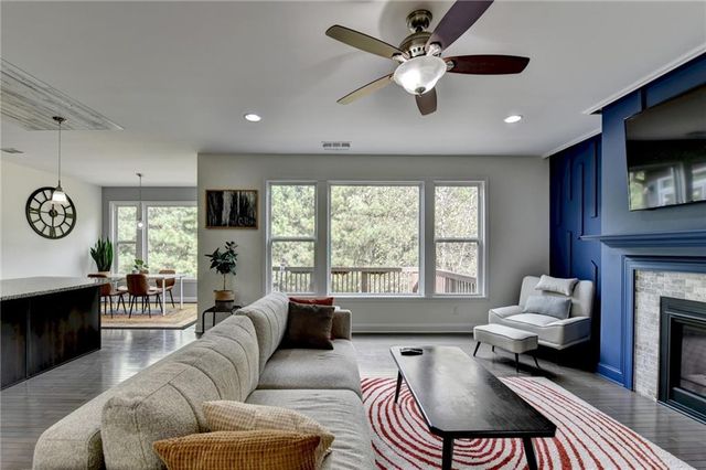 1640 Primrose Park Road, Sugar Hill, GA 30518