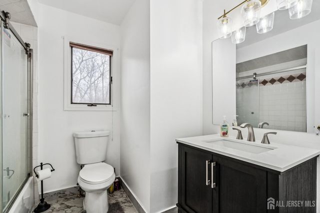 3 Shira Lane, Manalapan, NJ 07726