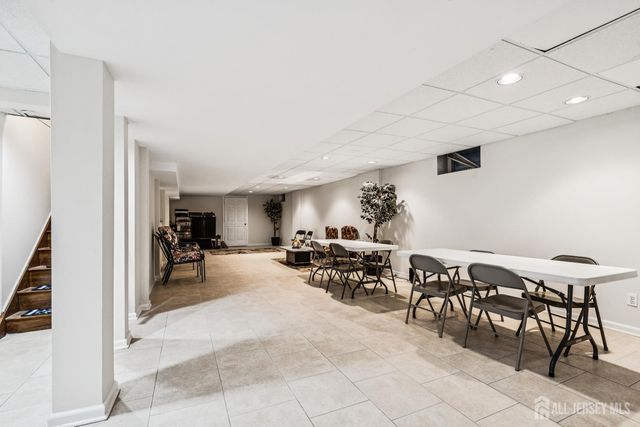 3 Shira Lane, Manalapan, NJ 07726
