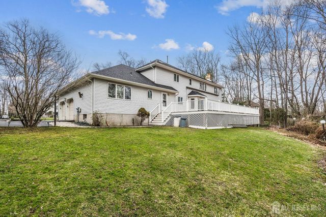 3 Shira Lane, Manalapan, NJ 07726