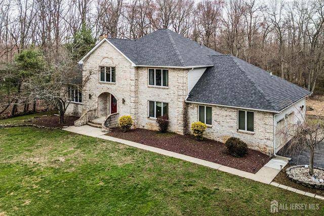 3 Shira Lane, Manalapan, NJ 07726