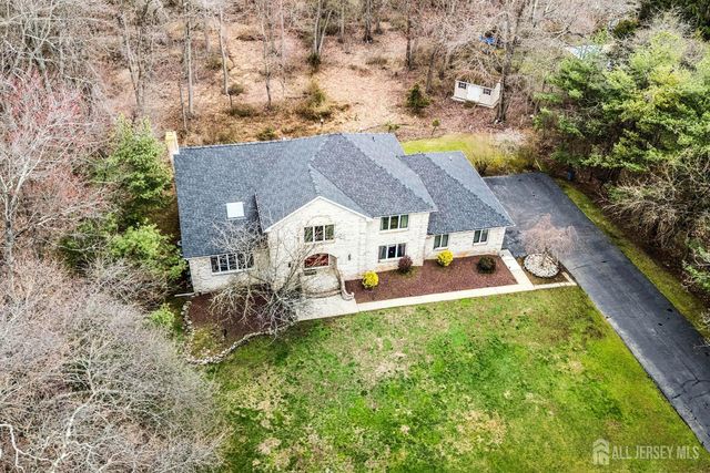 3 Shira Lane, Manalapan, NJ 07726