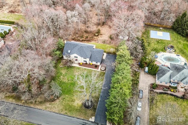 3 Shira Lane, Manalapan, NJ 07726
