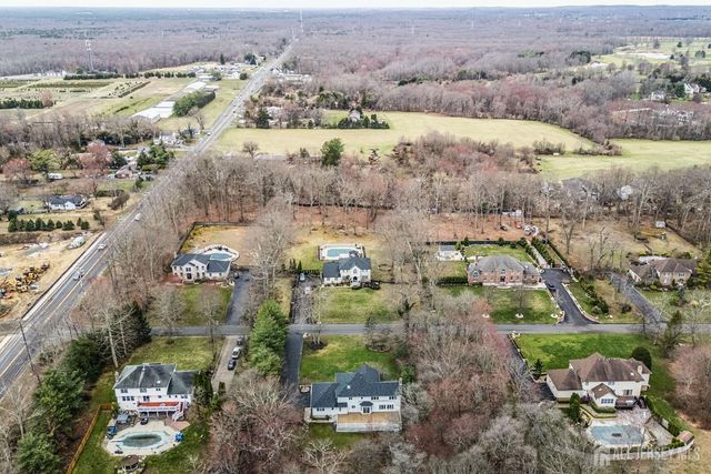 3 Shira Lane, Manalapan, NJ 07726