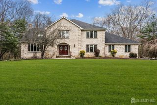 3 Shira Lane, Manalapan, NJ 07726