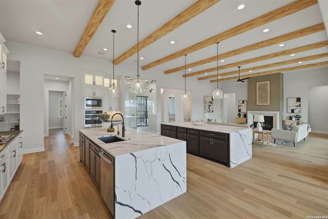 9758 Lenox Hill, San Antonio, TX 78255