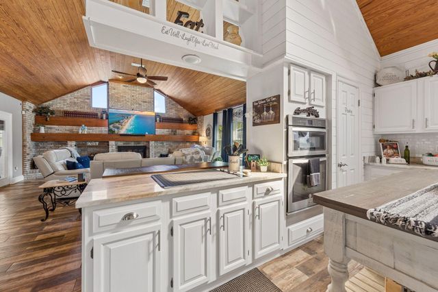 11 Hampton Circle, Niceville, FL 32578