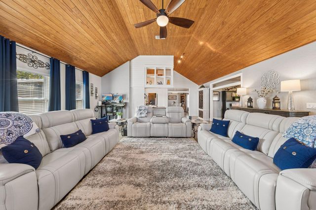 11 Hampton Circle, Niceville, FL 32578