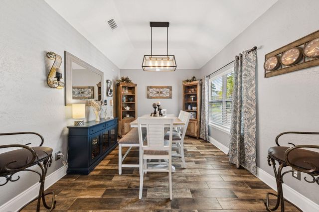 11 Hampton Circle, Niceville, FL 32578