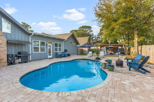 11 Hampton Circle, Niceville, FL 32578