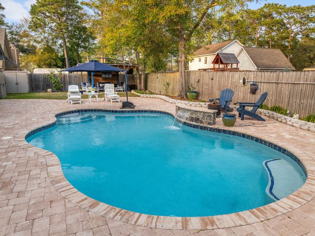 11 Hampton Circle, Niceville, FL 32578