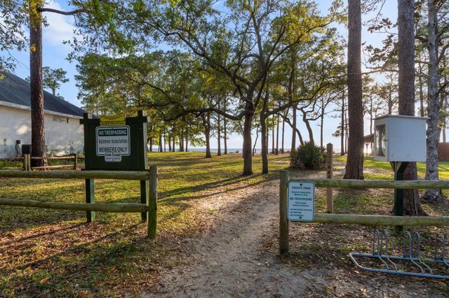 11 Hampton Circle, Niceville, FL 32578