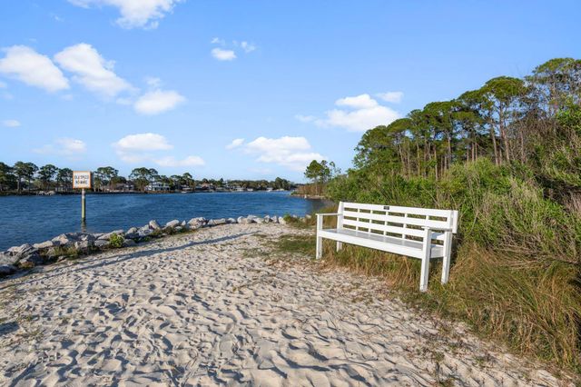 11 Hampton Circle, Niceville, FL 32578