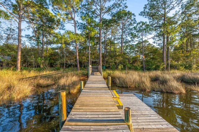 11 Hampton Circle, Niceville, FL 32578