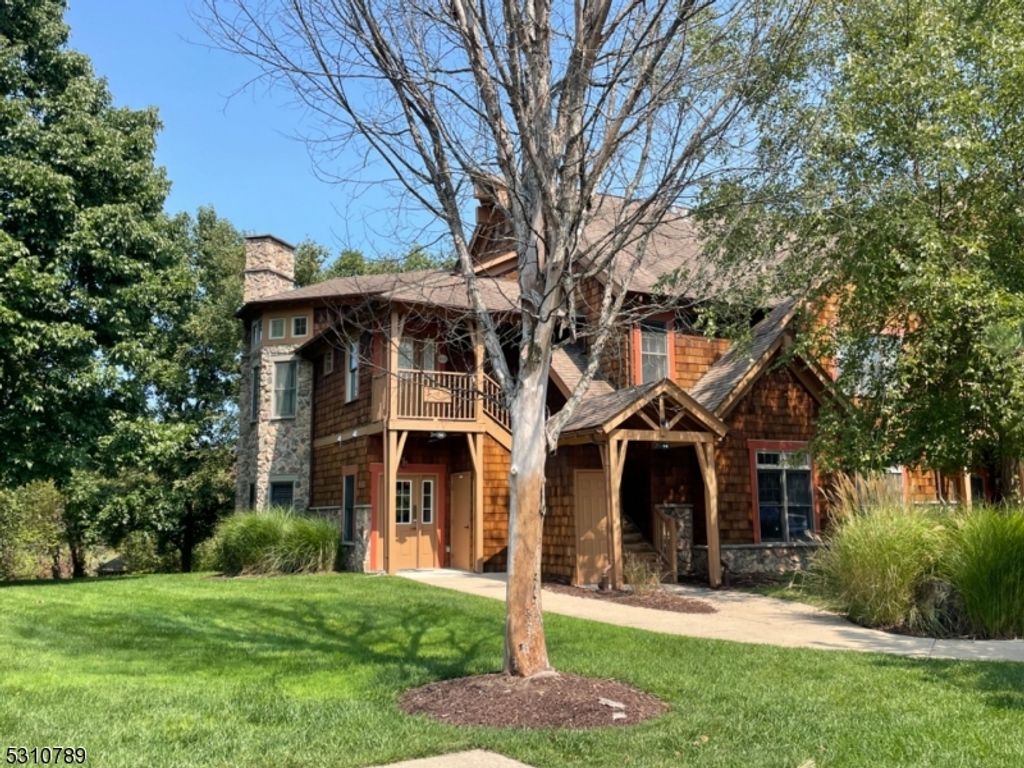 3 Maple Cres 11, Vernon Twp., NJ 07462