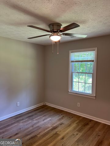 1013 Motley Street C, Lagrange, GA 30241