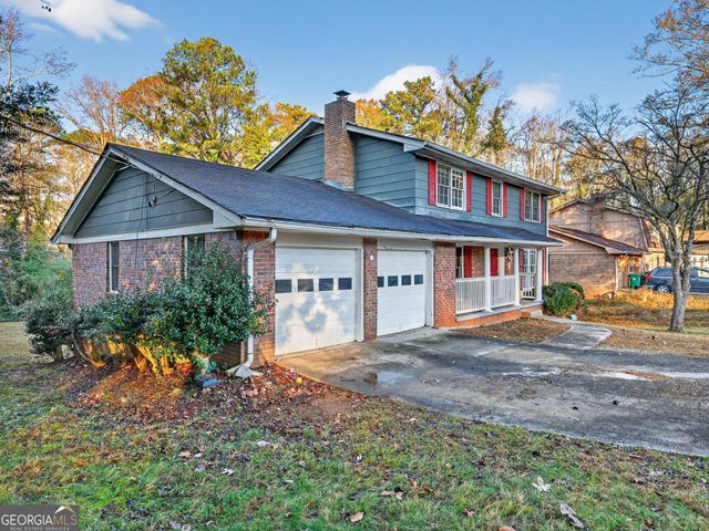 904 Abingdon Court, Stone Mountain, GA 30083