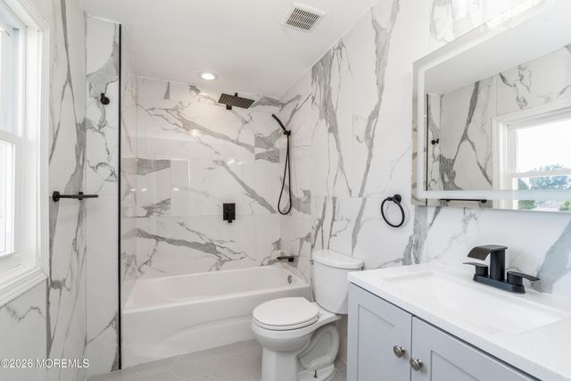 21 Mathiasen Place A, Matawan, NJ 07747