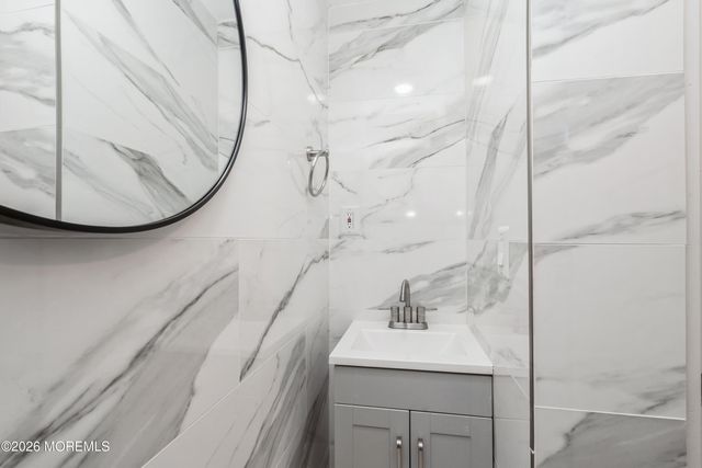 21 Mathiasen Place A, Matawan, NJ 07747