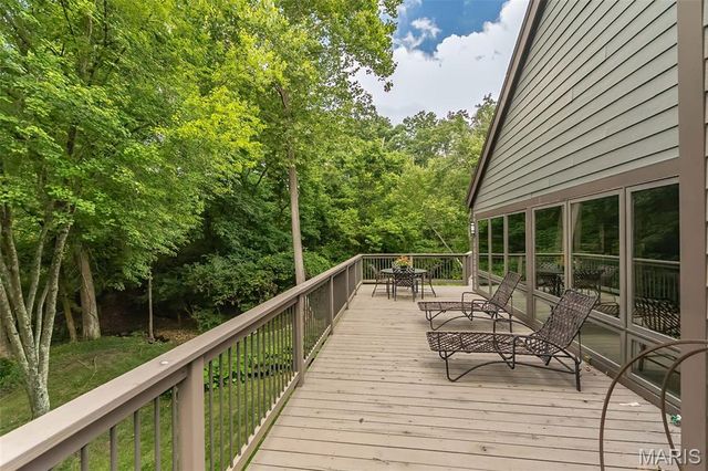 12420 Robyn Road, Sunset Hills, MO 63127