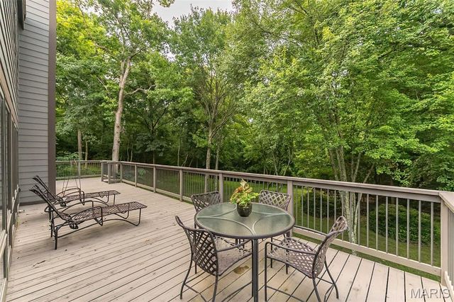 12420 Robyn Road, Sunset Hills, MO 63127